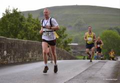 0607 Wharfedale half Richard Irvine by Dave Woodhead.jpg